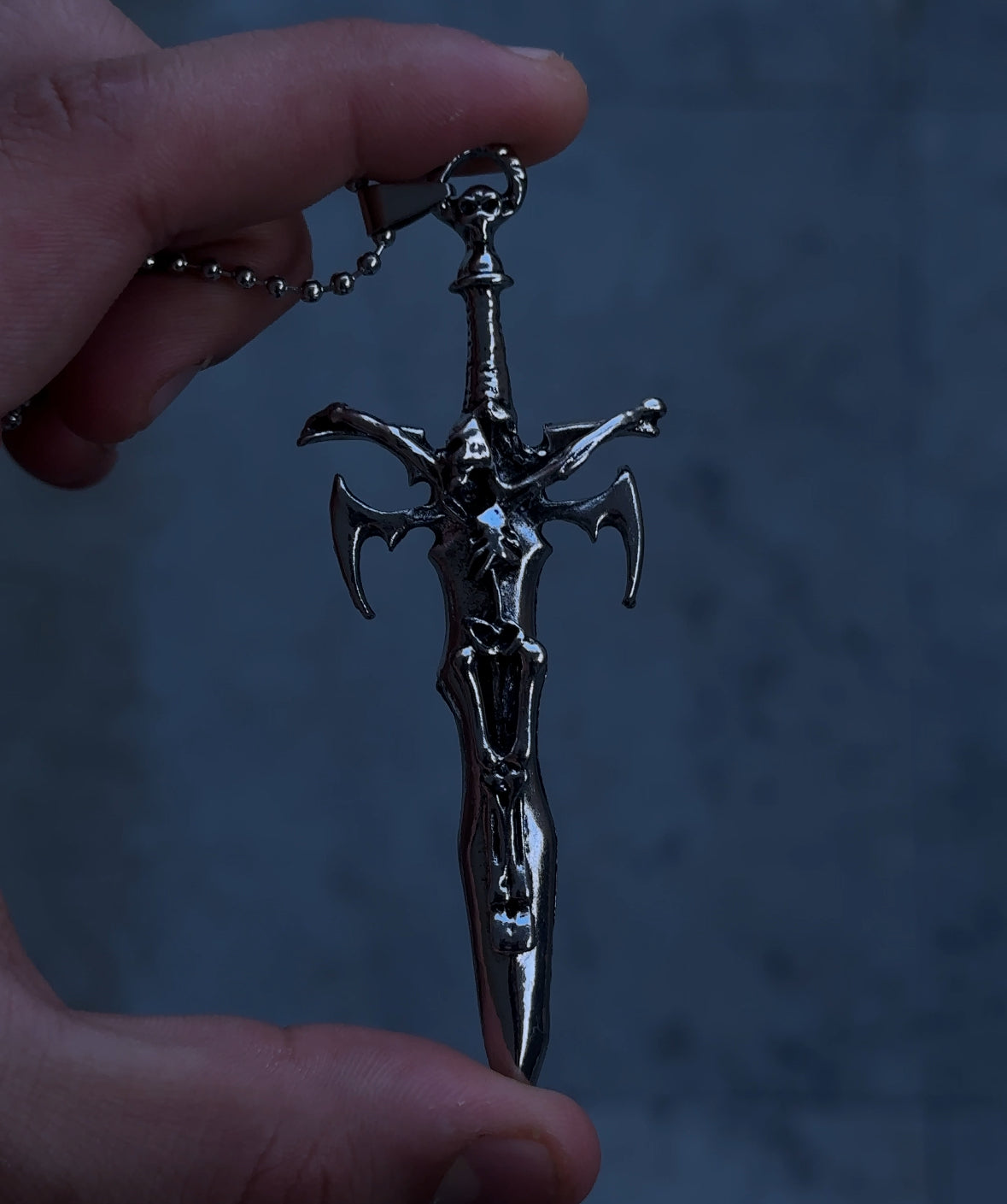 Hellcross Pendant