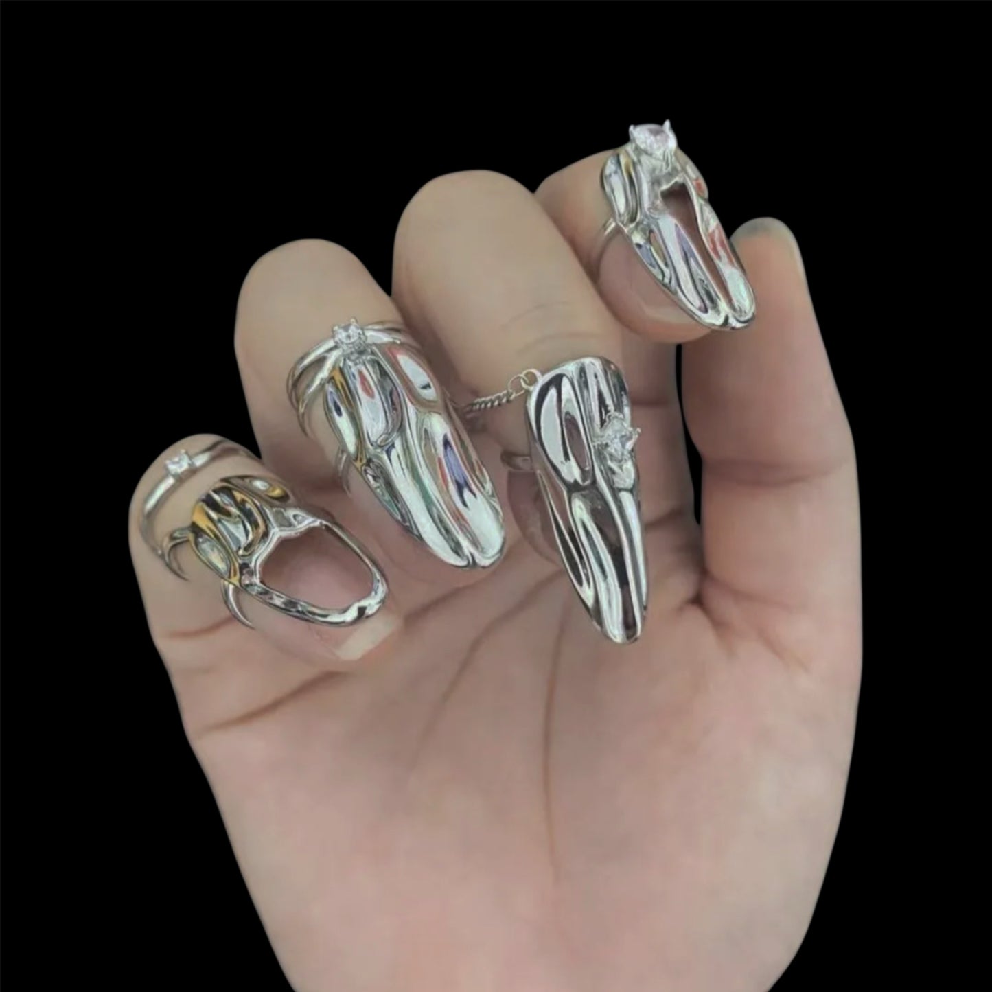 Melted Carapace Nail Armor