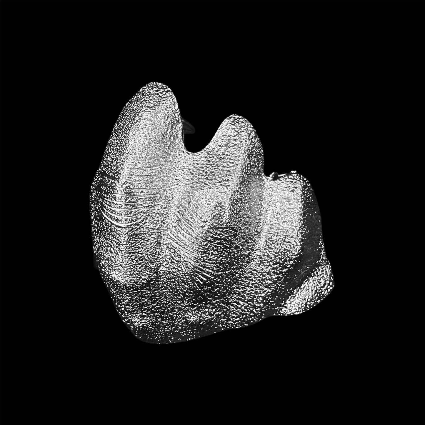 Flesh Archtype Knuckle Ring