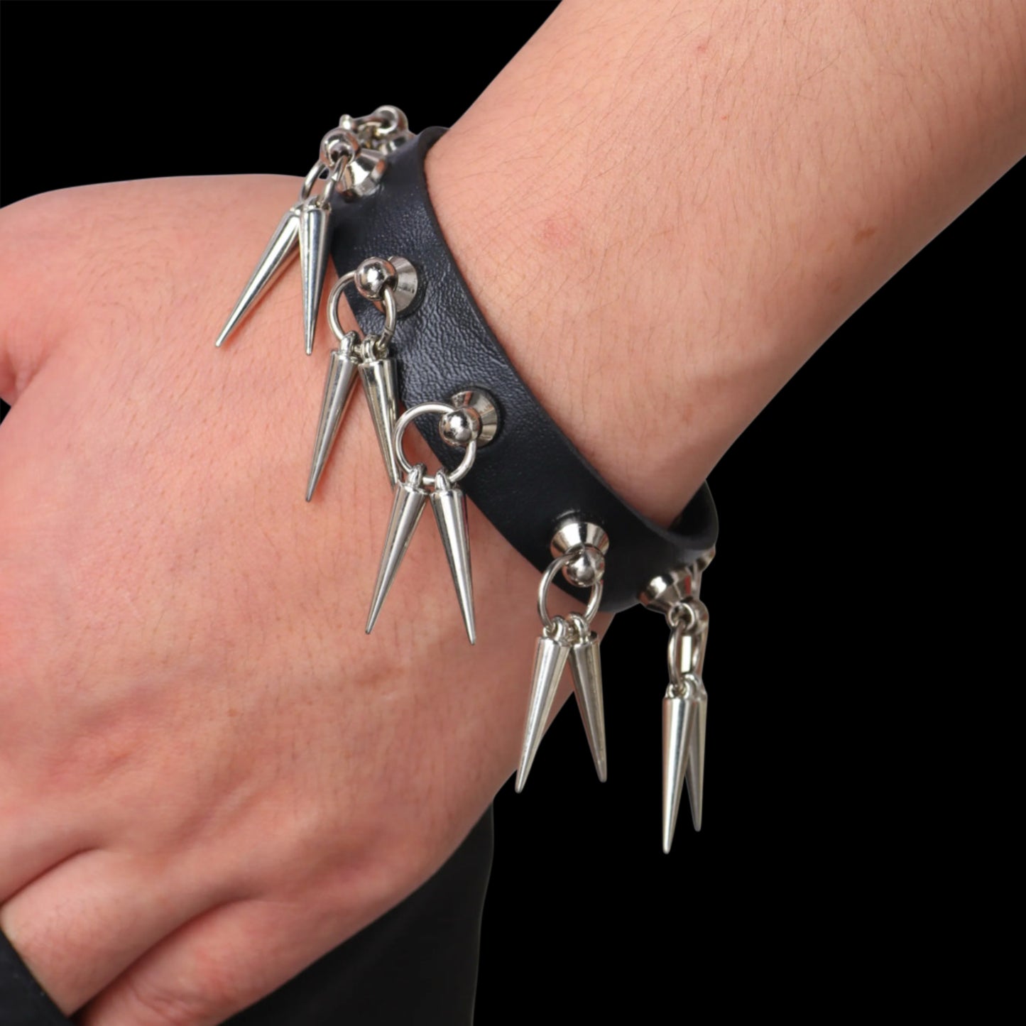 Spike Rage Bracelet (v5)