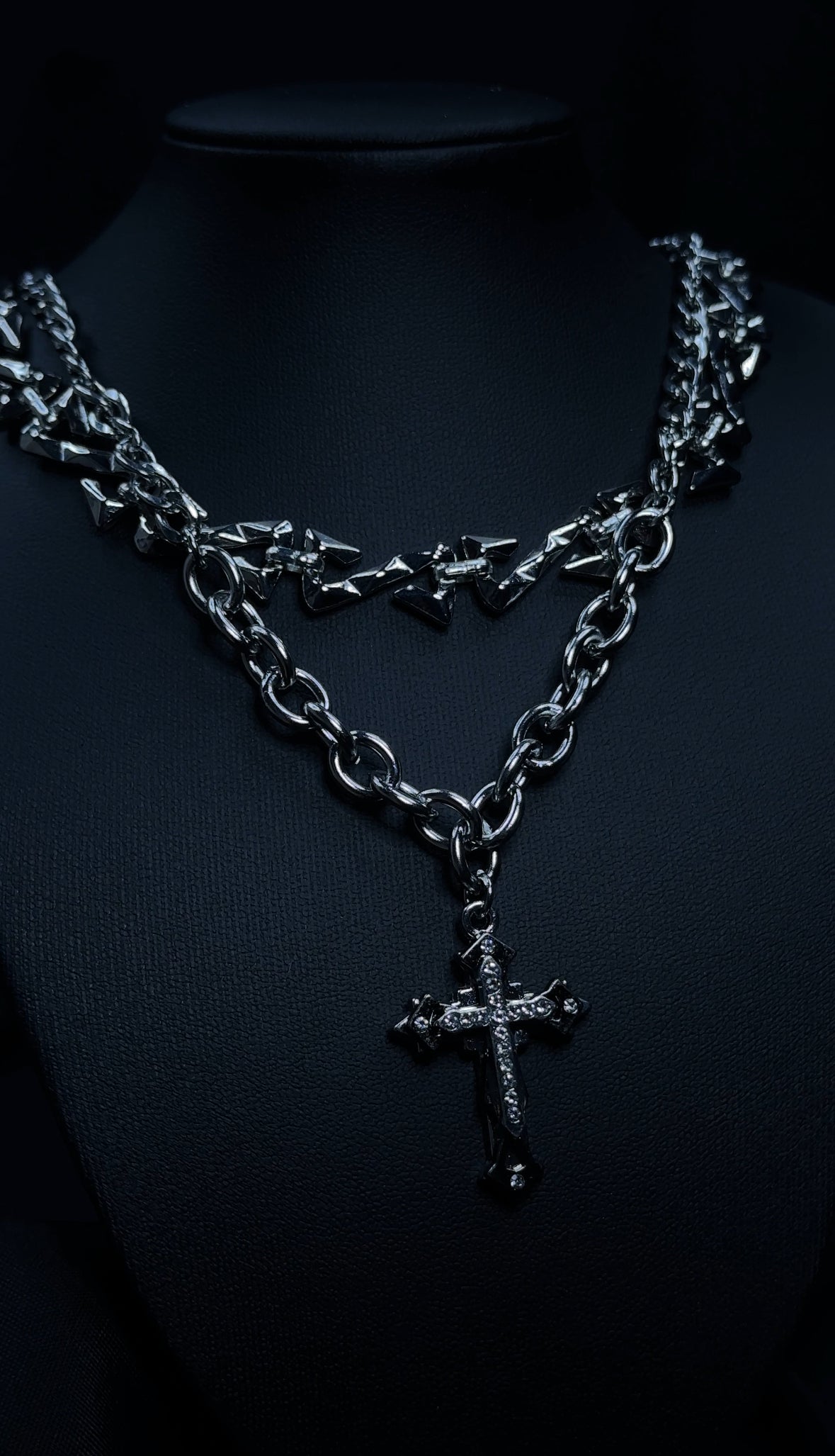 Crux Noir Necklace