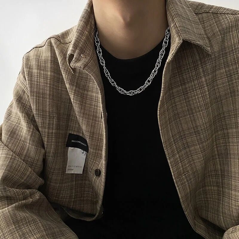 Noir Twist Chain