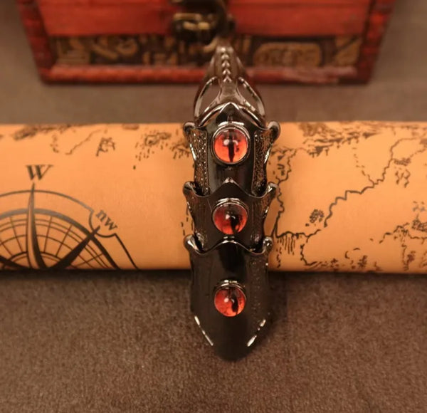 Eclipse Claw Ring
