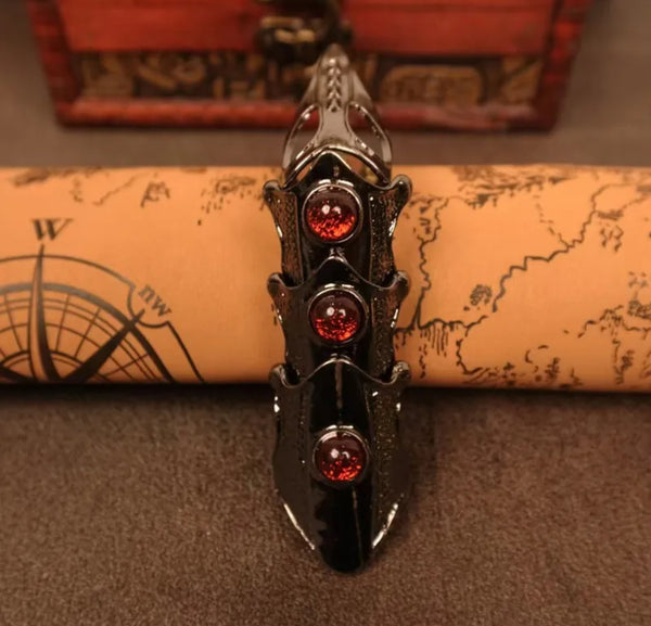 Eclipse Claw Ring