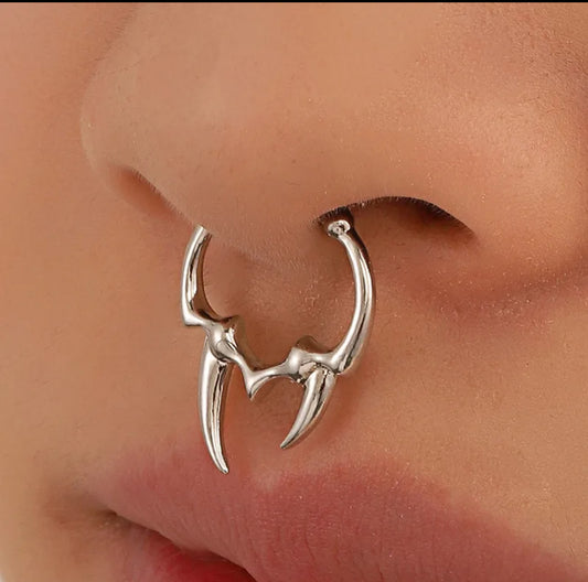 Noctra nose ring