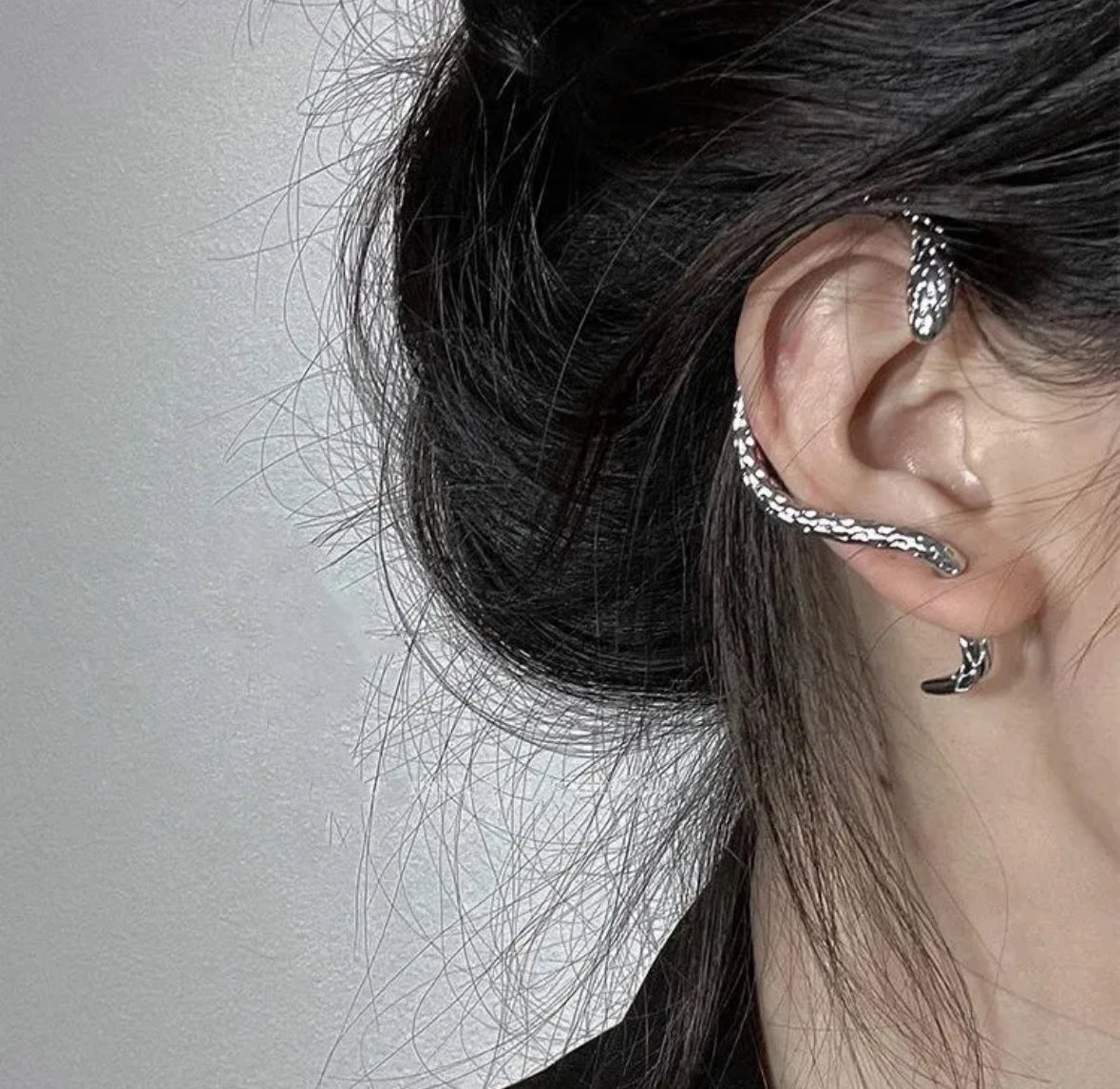 Silver Serpentine Earring