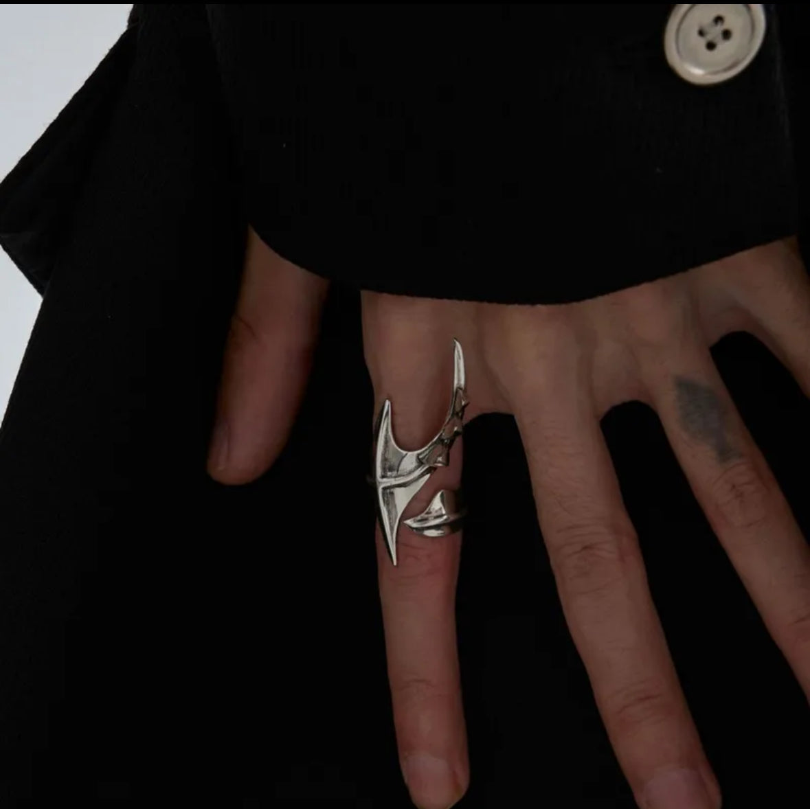 Grim Claw Ring
