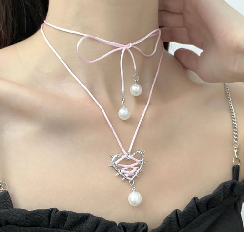Thorn Heart Bow Neckpiece