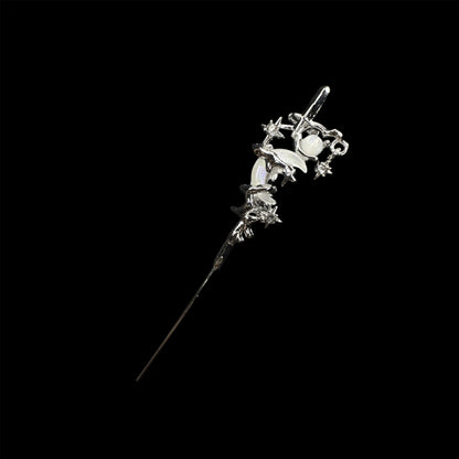 Neo Lunar Ear Pin