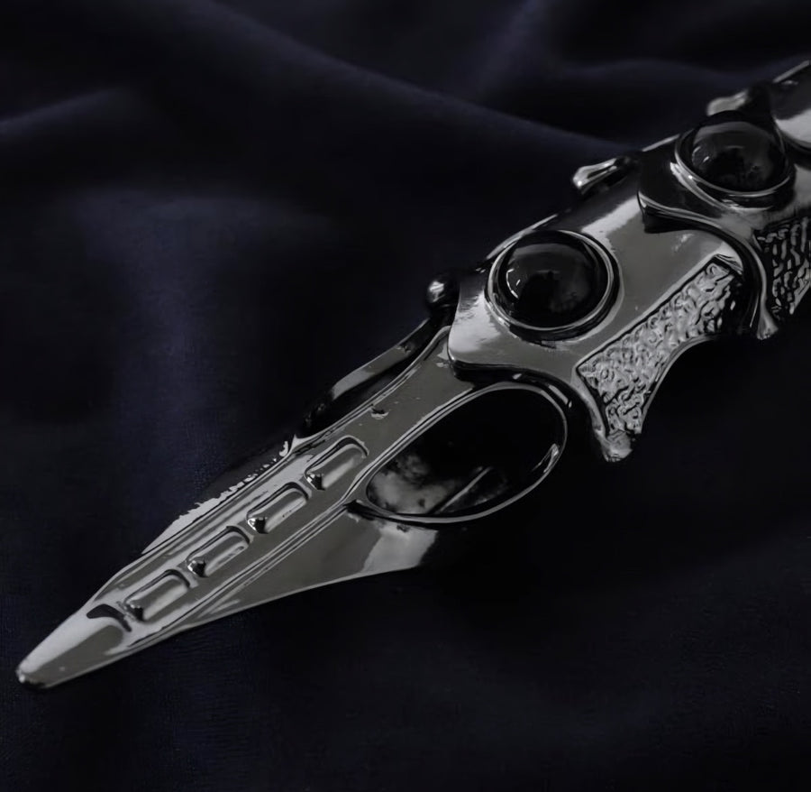 Eclipse Claw Ring