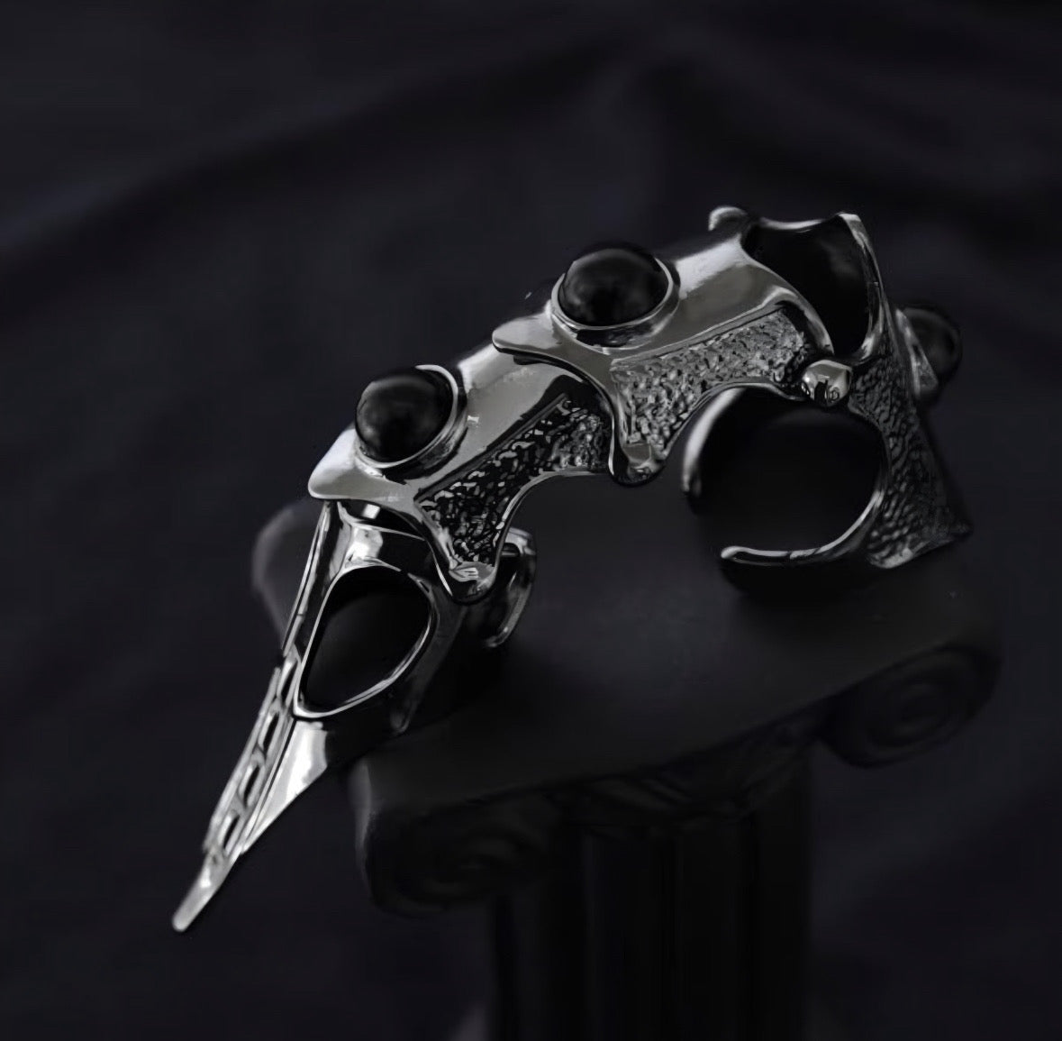 Eclipse Claw Ring