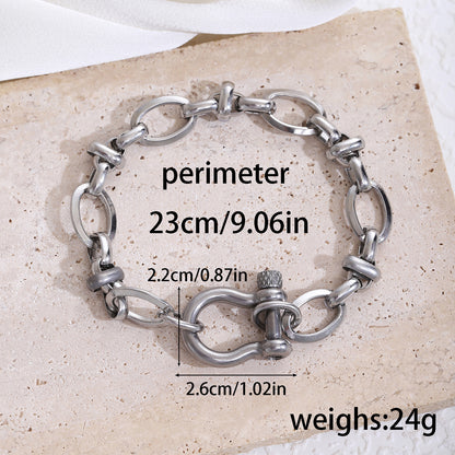 Shackle Chain Bracelet